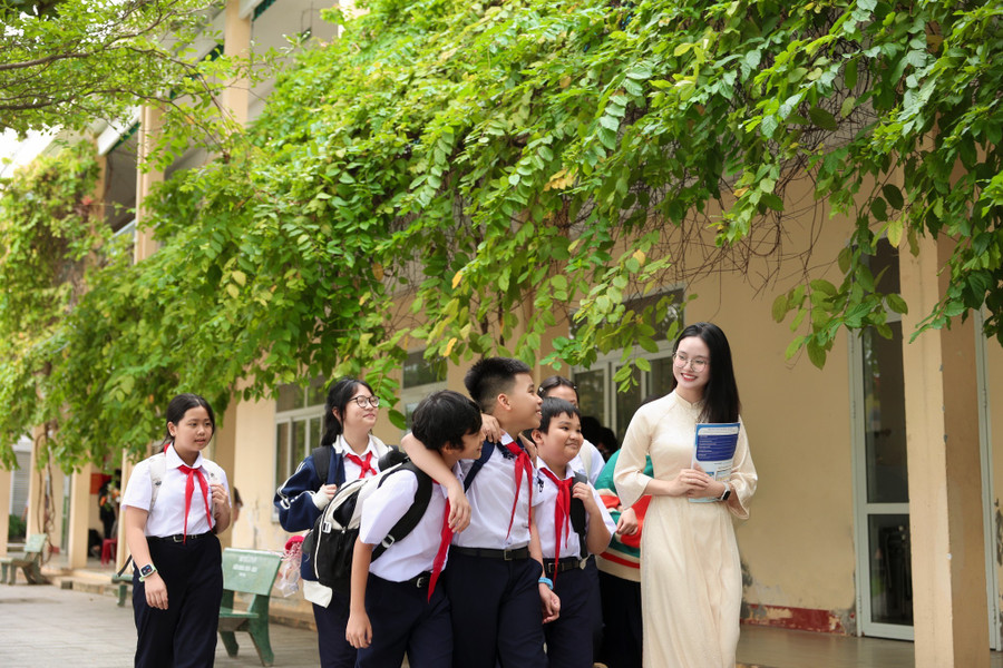 Hành lang pháp lý bảo vệ nhà giáo trong kỷ nguyên số